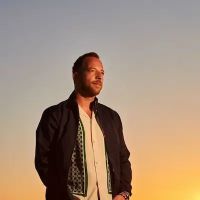 bus to james morrison