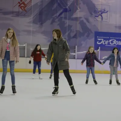 bus dundonald ice bowl