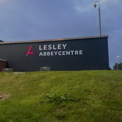 Bus to Lesley Abbeycentre
